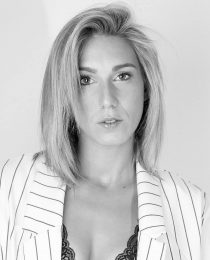 Actress Sara Inês